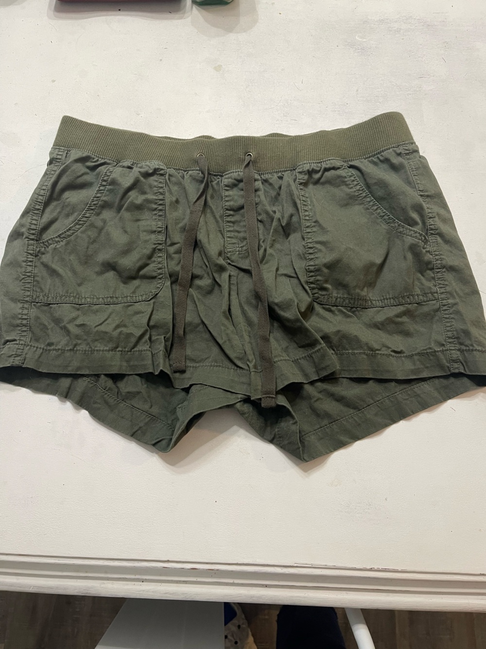 Old navy large Women’s Olive Green Drawstring Casual Shorts